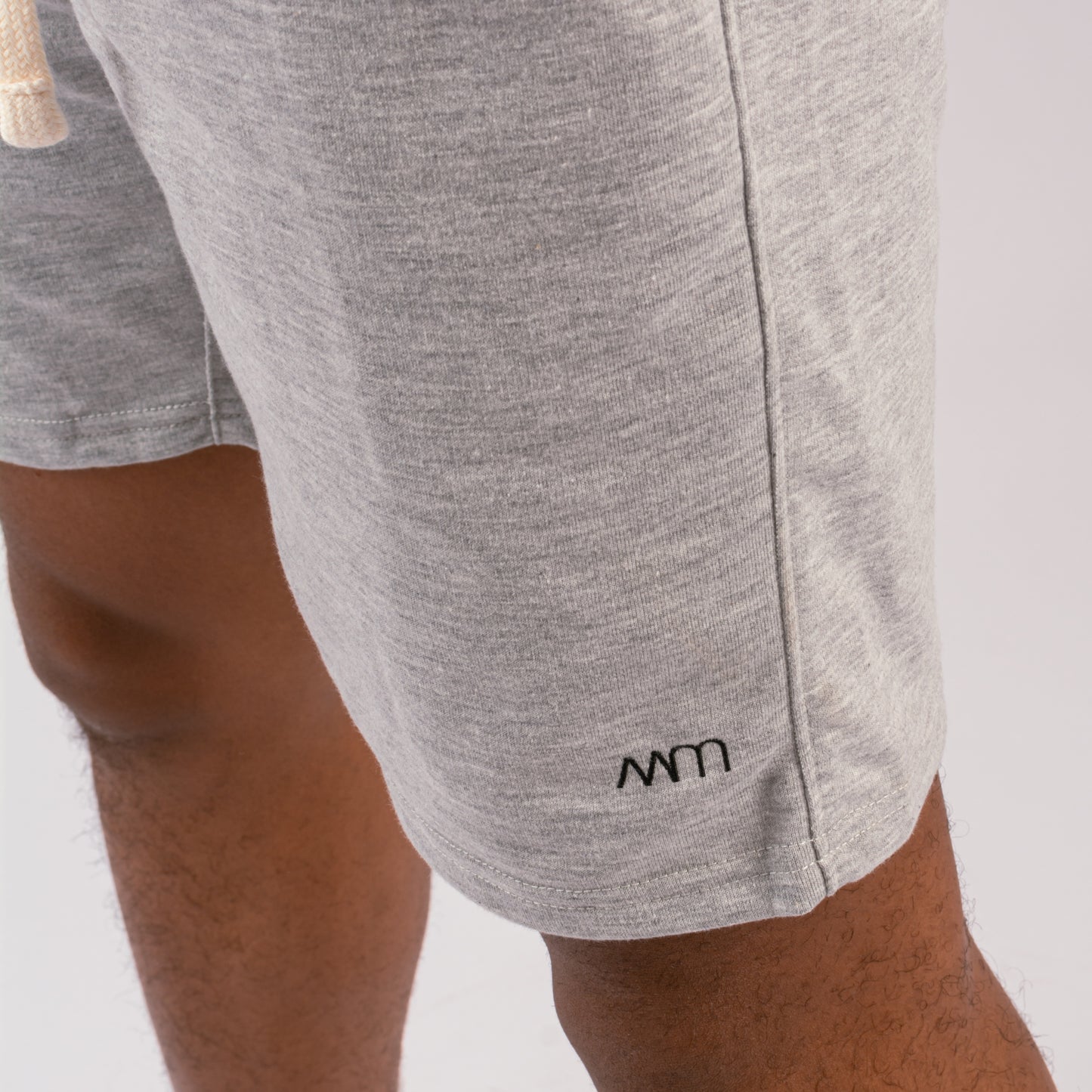 PERFECT DAILYWEAR SHORT IN LIGHT GRAY